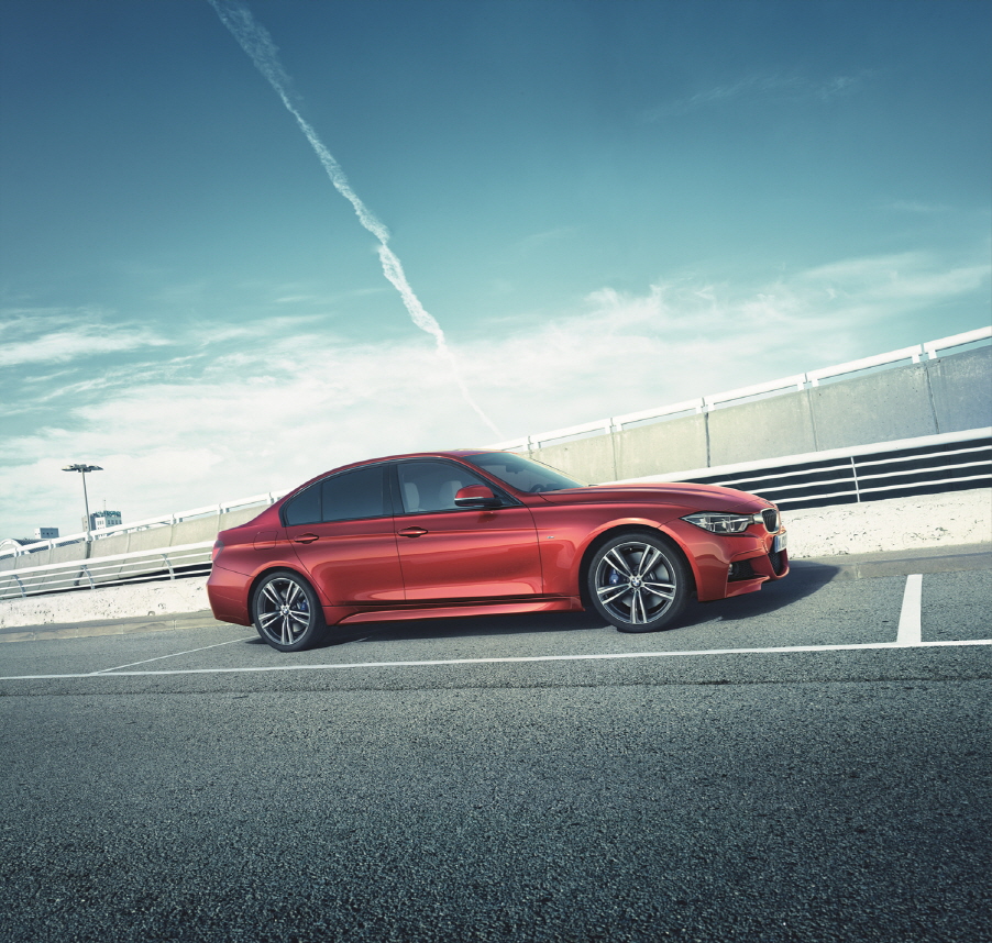 BMW 그룹 코리아, 3시리즈 최상위 모델 330i M 스포츠 패키지 출시 BMW 그룹 코리아, 3시리즈 최상위 모델 330i M 스포츠 패키지 출시