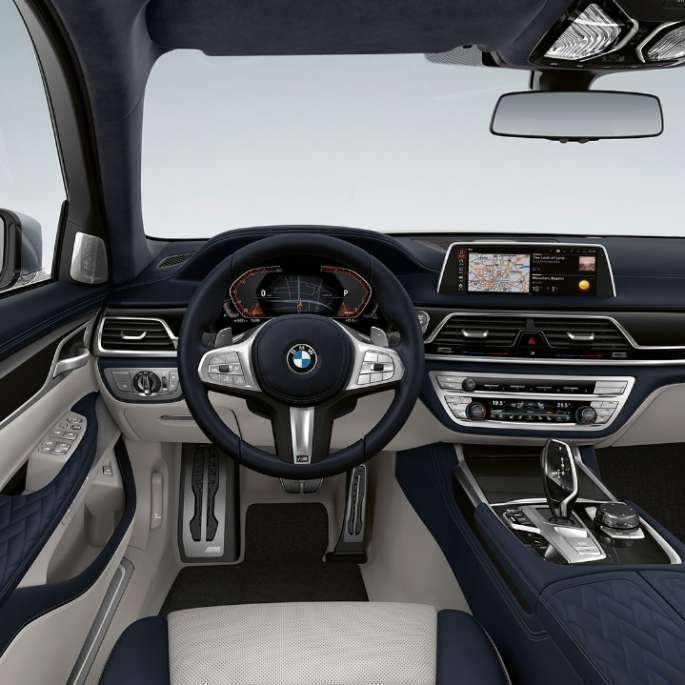 BMW 7시리즈 세단 M 스포츠 패키지의 인테리어